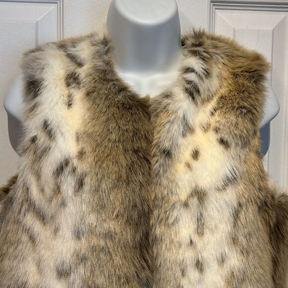 Le Chateau Faux Fur Vest Size Small‎ - Picture 2 of 9